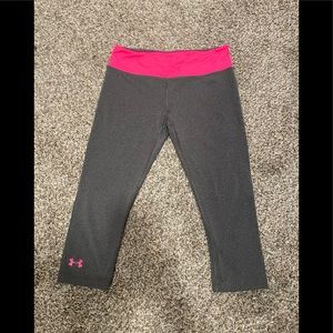 Under Armour gray crop